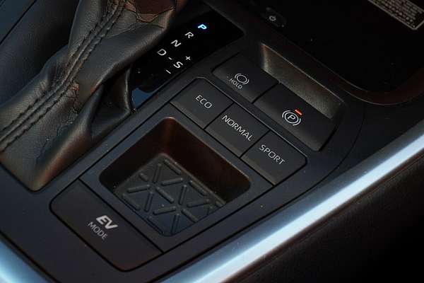 2019 Toyota RAV4 Cruiser AXAH52R