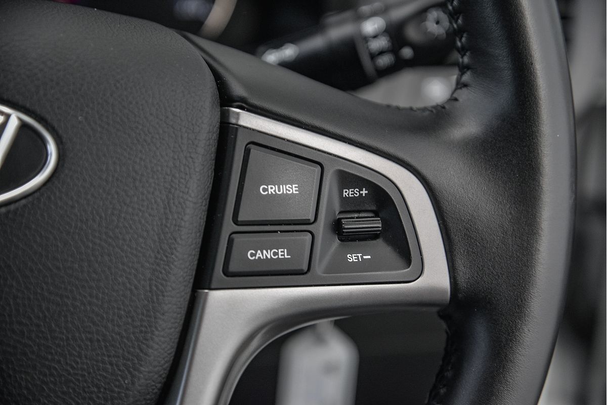 2019 Hyundai Accent Sport RB6