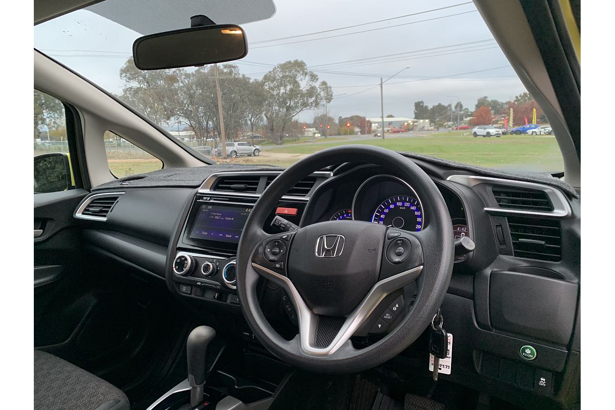 2014 Honda Jazz VTi GF