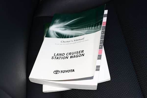 2022 Toyota Landcruiser VX FJA300R