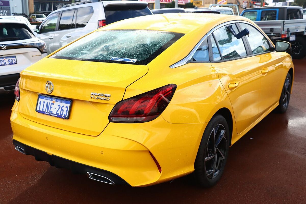 2024 MG MG5 Essence