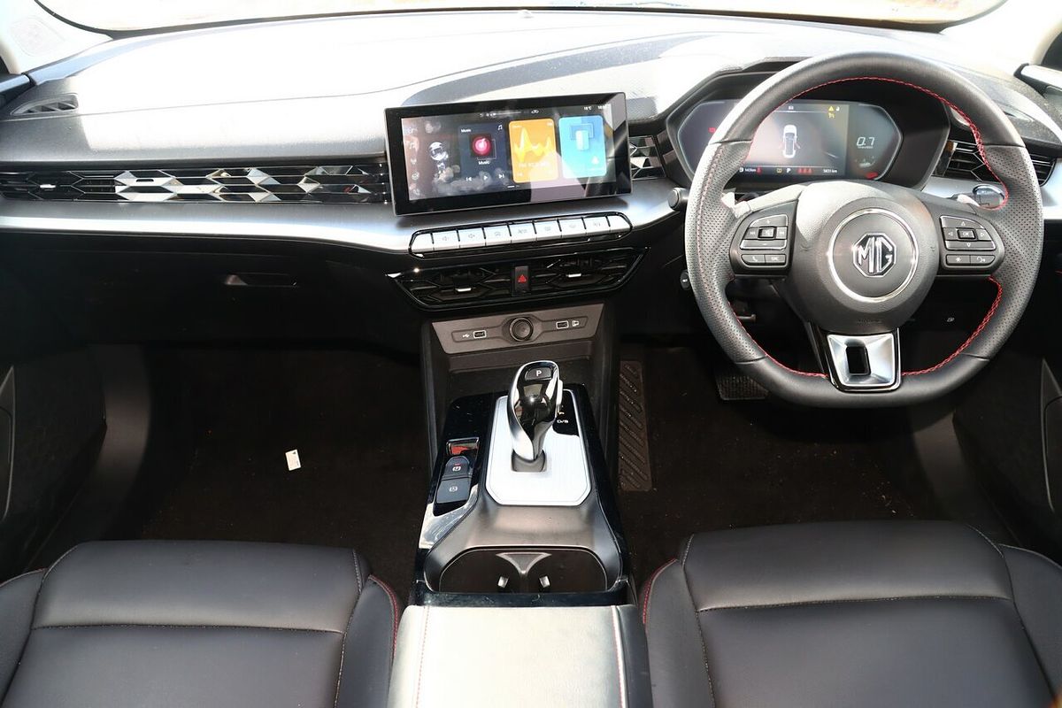 2024 MG MG5 Essence