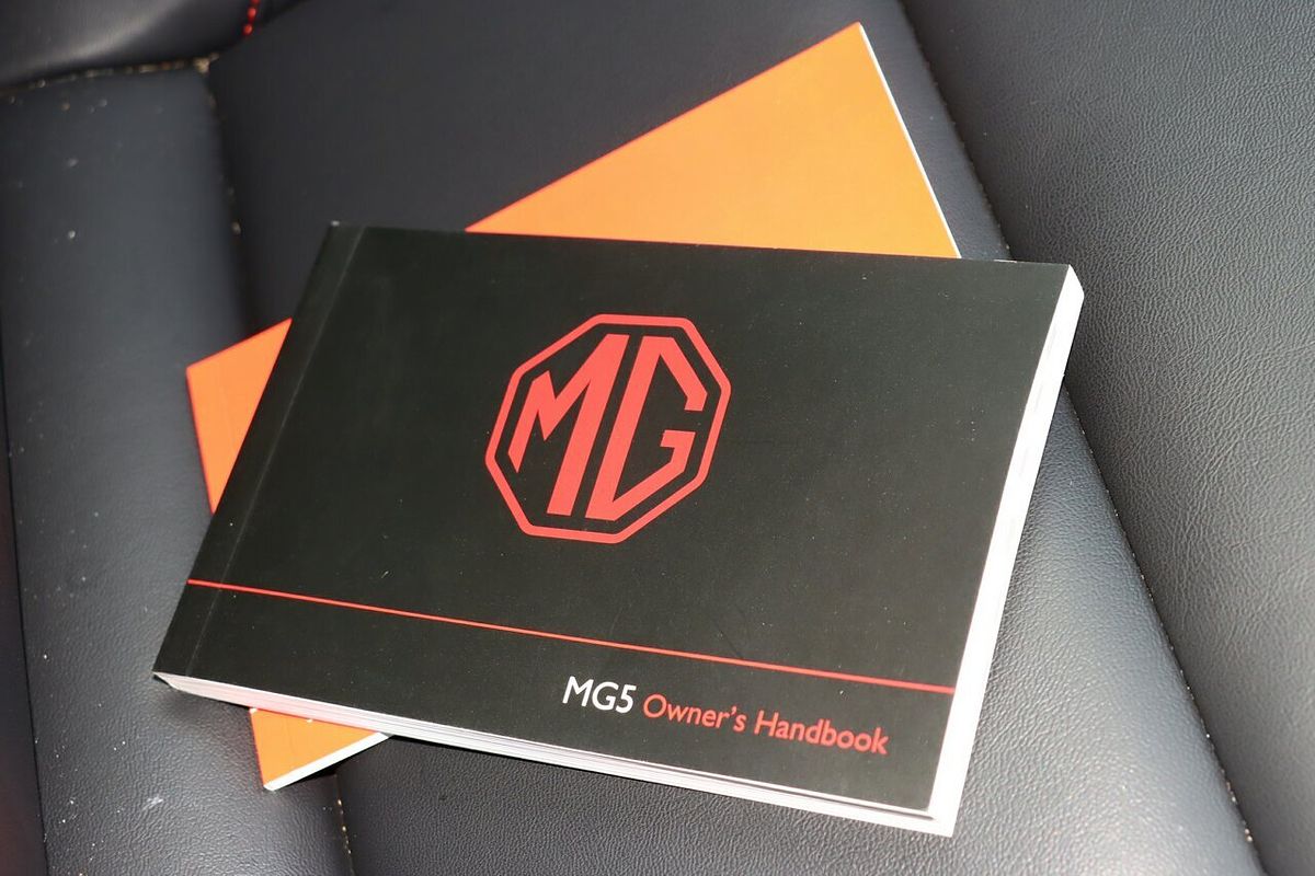 2024 MG MG5 Essence