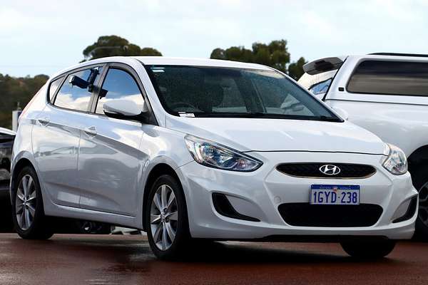 2019 Hyundai Accent Sport RB6