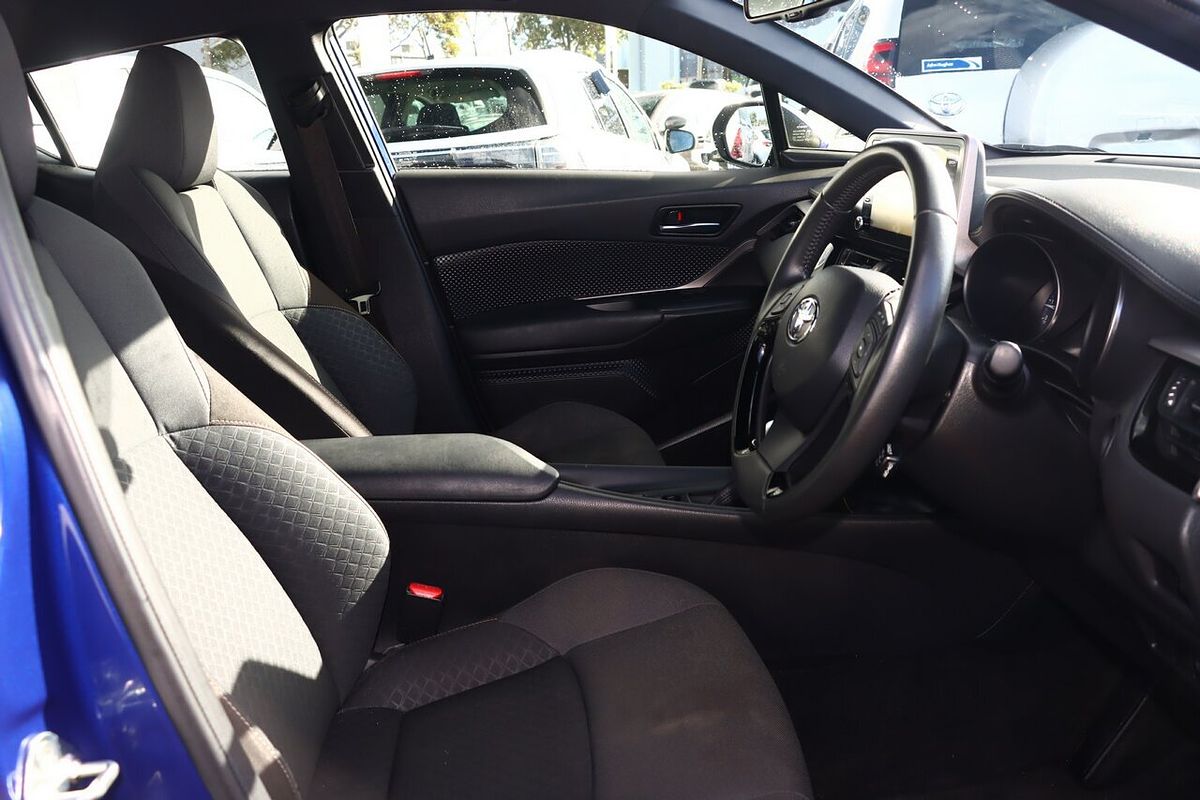 2022 Toyota C-HR GXL NGX10R