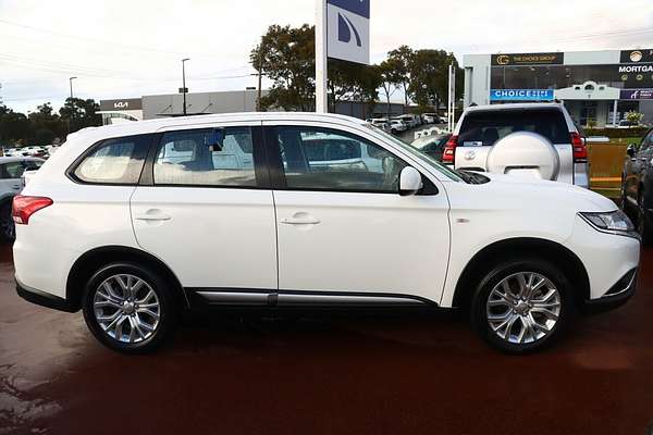2021 Mitsubishi Outlander ES ZL