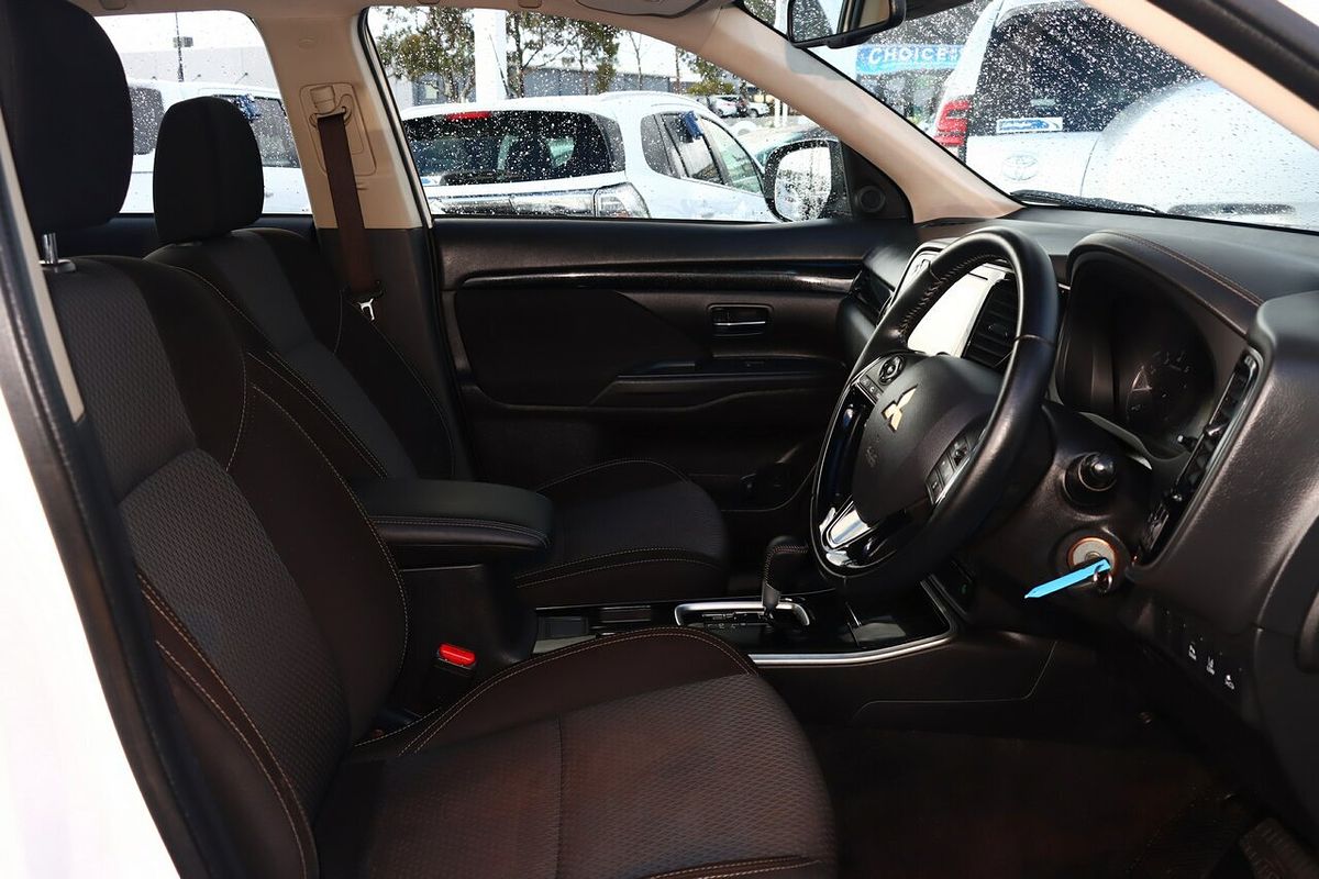 2021 Mitsubishi Outlander ES ZL