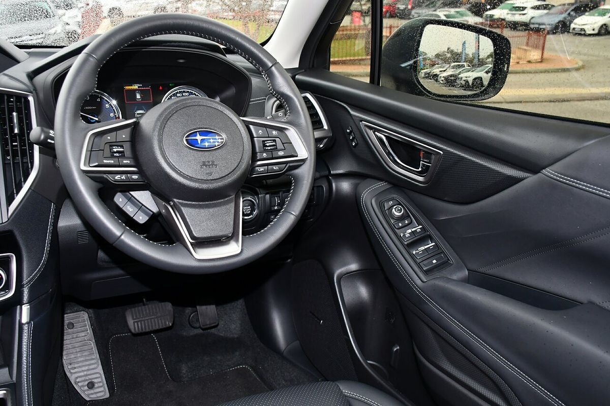2025 Subaru Forester Hybrid S S5