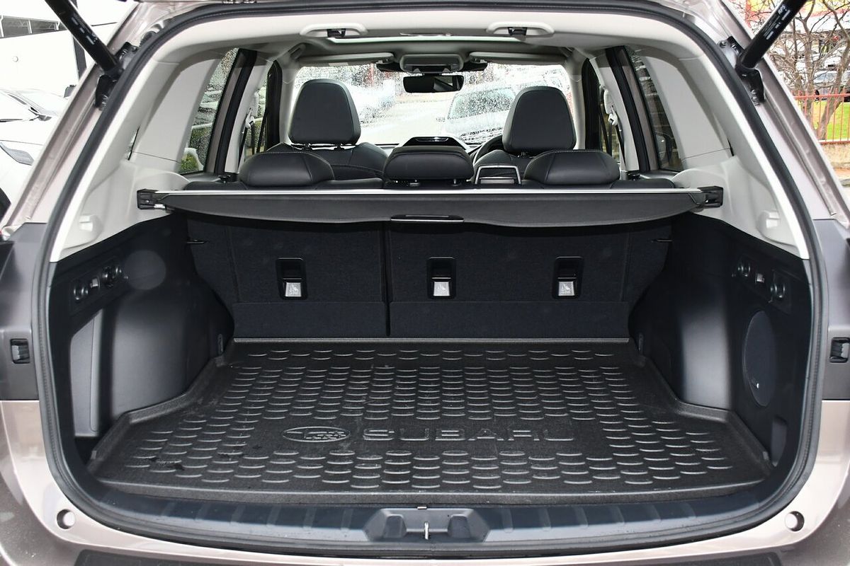 2025 Subaru Forester Hybrid S S5