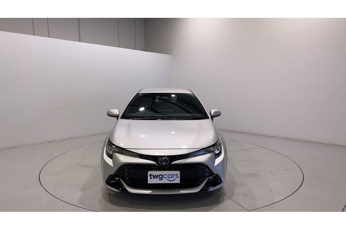 2023 Toyota Corolla SX Hybrid ZWE219R