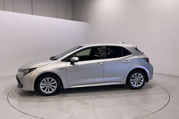 2023 Toyota Corolla SX Hybrid ZWE219R
