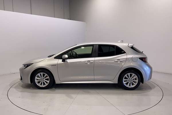 2023 Toyota Corolla SX Hybrid ZWE219R