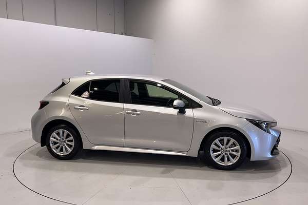 2023 Toyota Corolla SX Hybrid ZWE219R