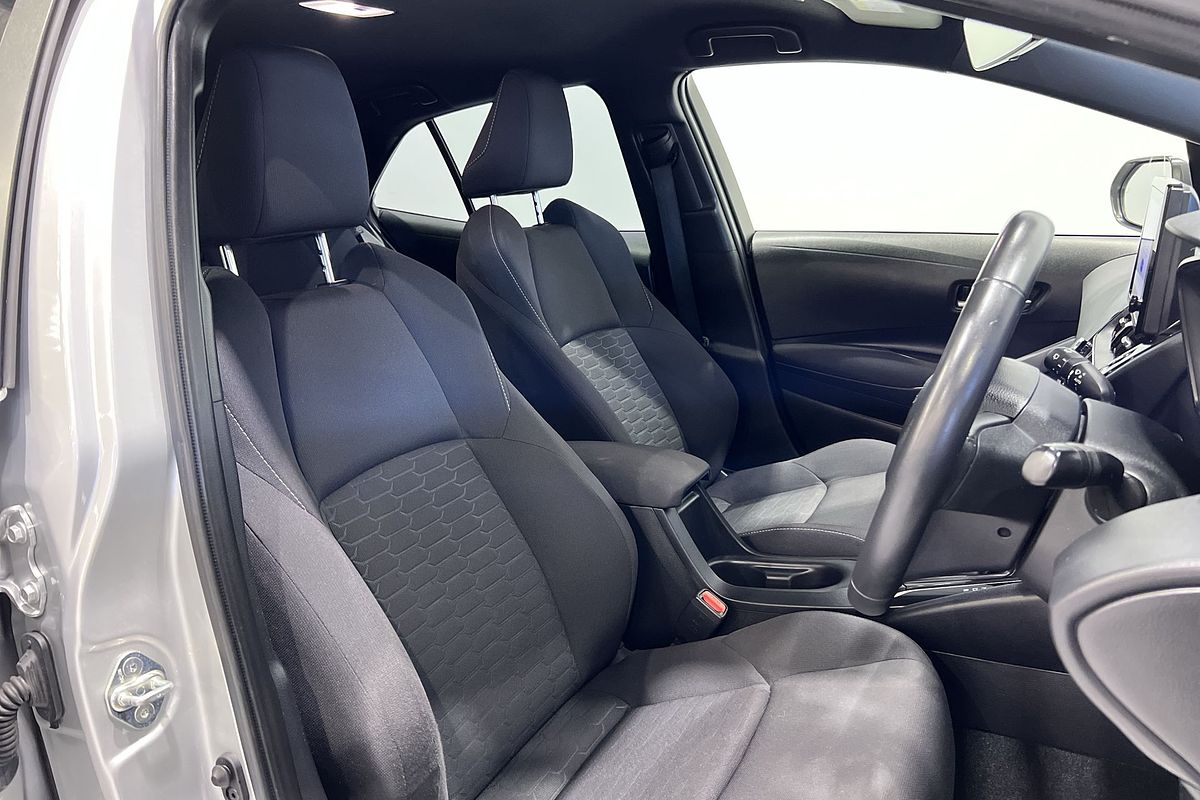 2023 Toyota Corolla SX Hybrid ZWE219R