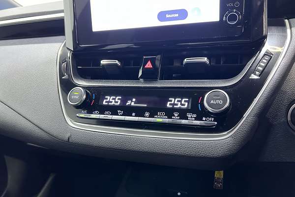 2023 Toyota Corolla SX Hybrid ZWE219R