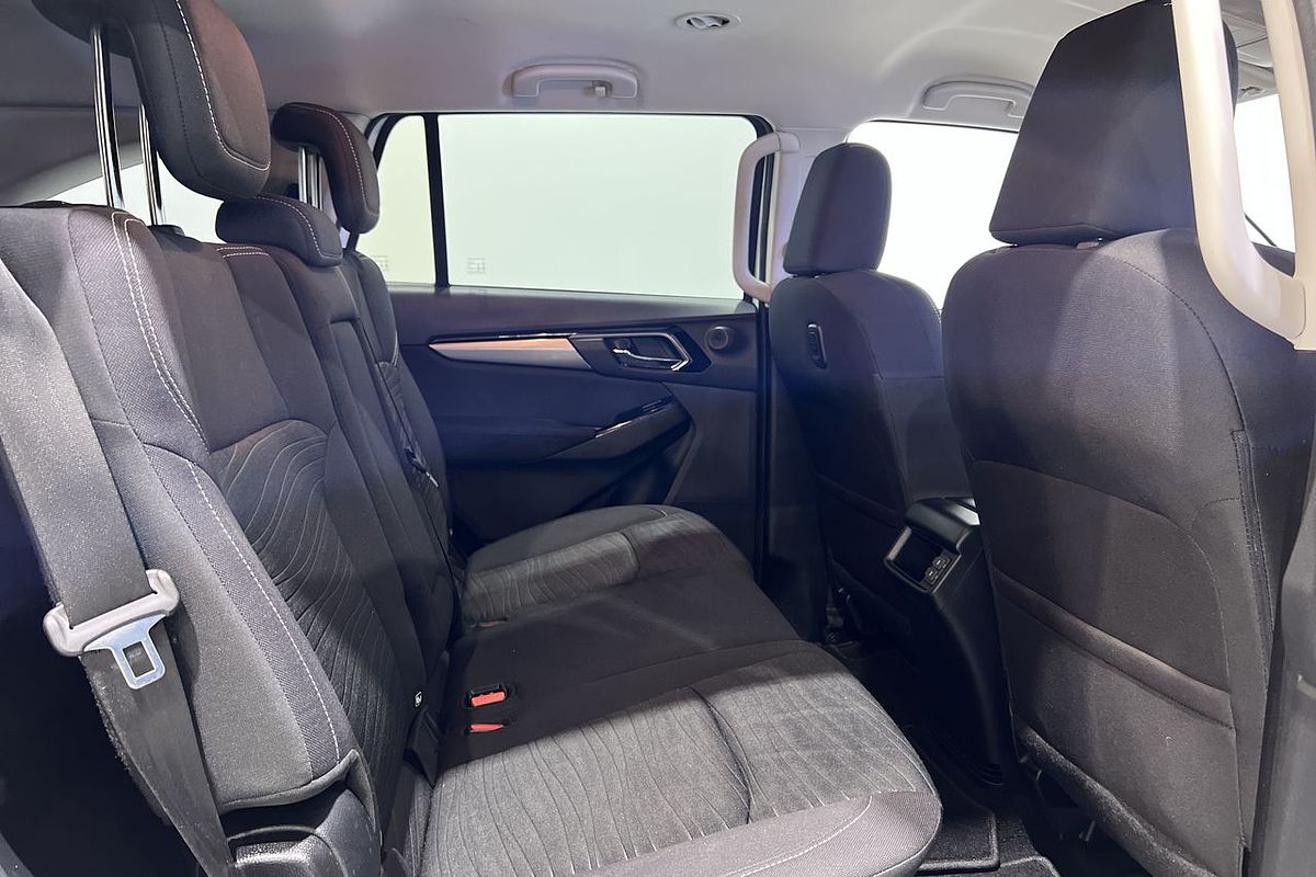2021 Isuzu MU-X LS-U