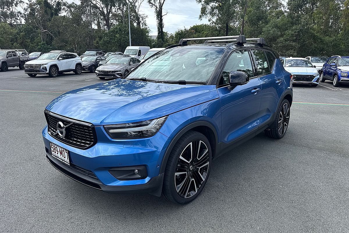 2020 Volvo XC40 T5 R-Design