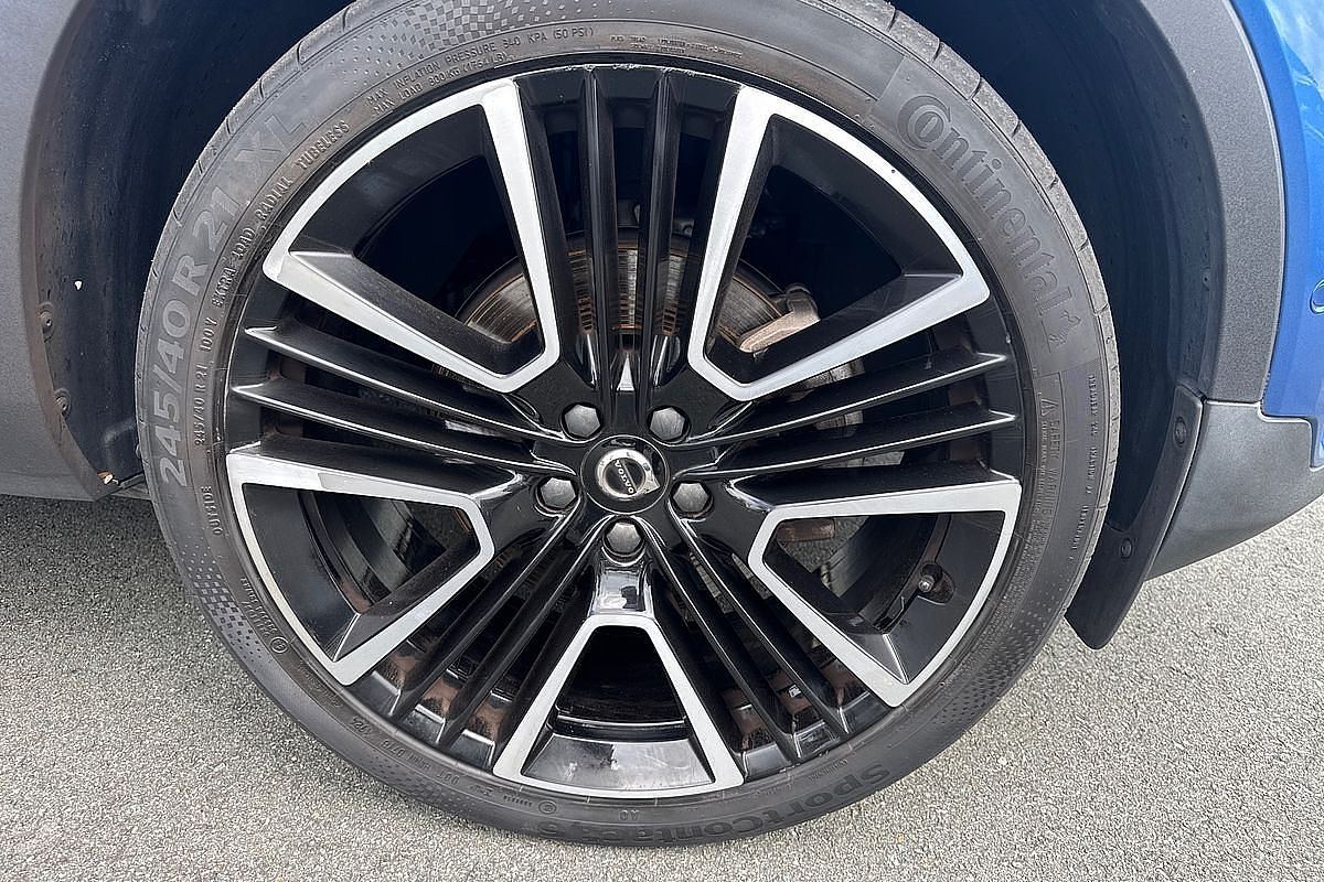 2020 Volvo XC40 T5 R-Design