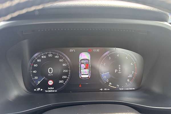 2020 Volvo XC40 T5 R-Design
