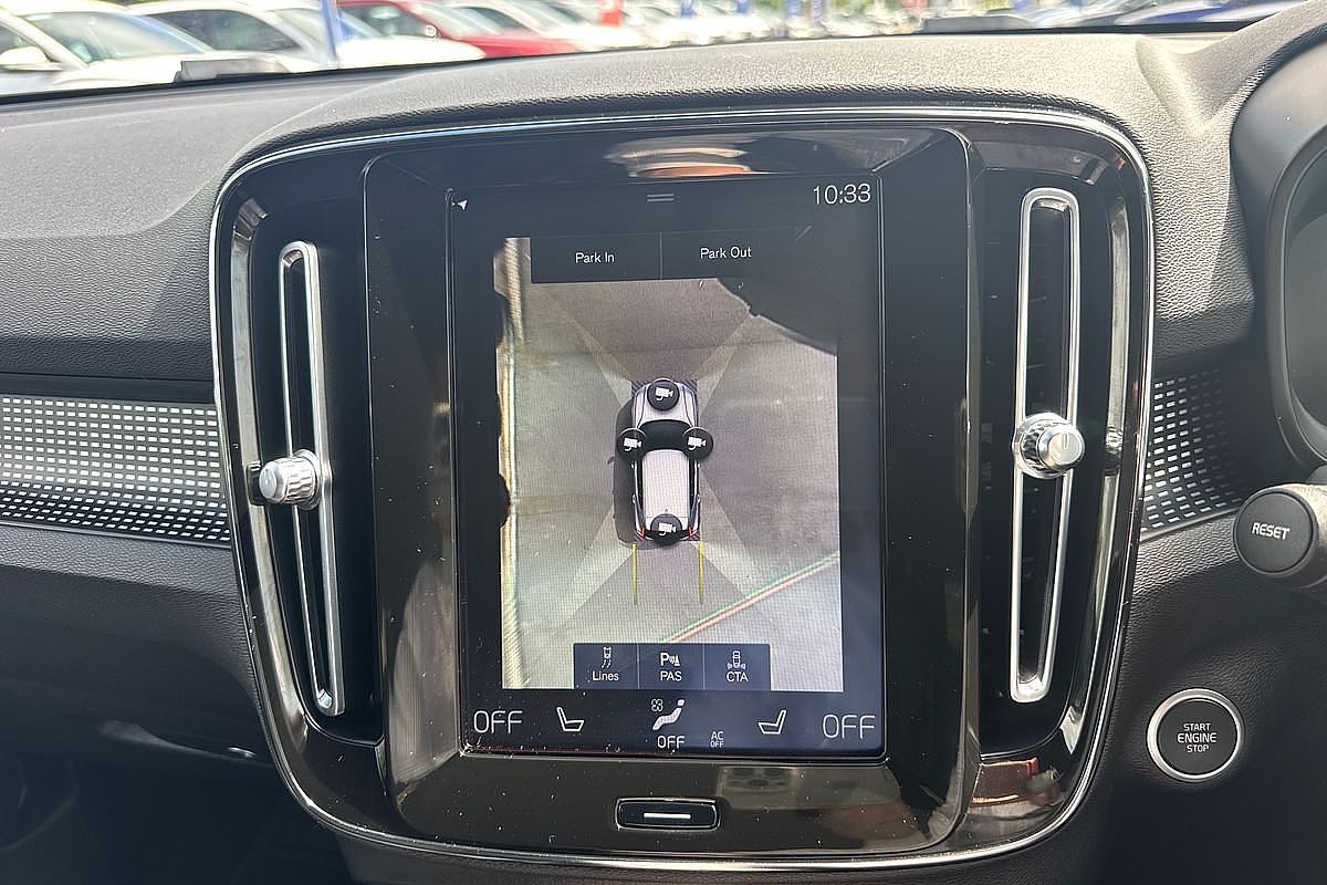 2020 Volvo XC40 T5 R-Design