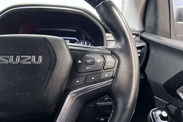 2021 Isuzu MU-X LS-U