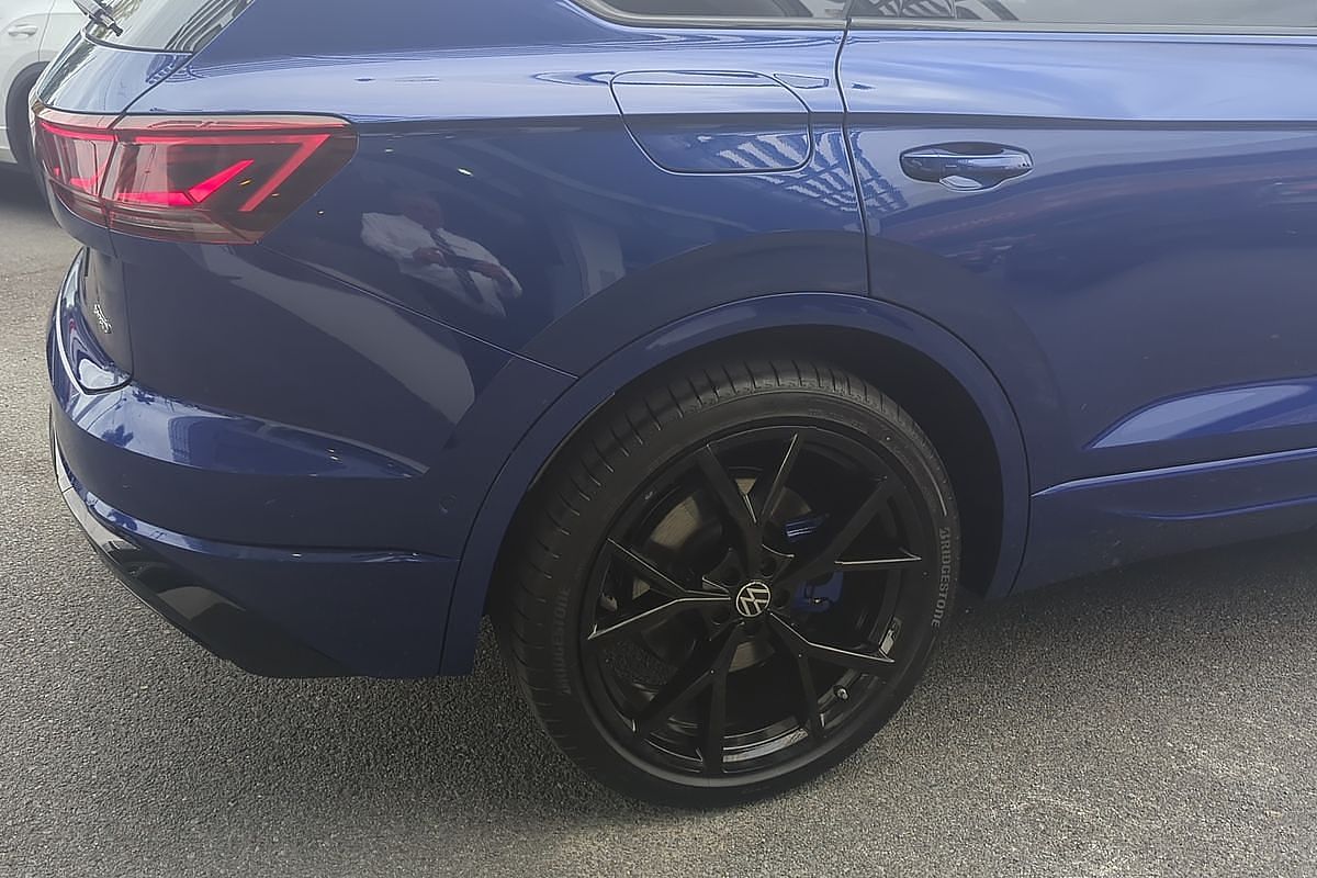 2025 Volkswagen Touareg R RC