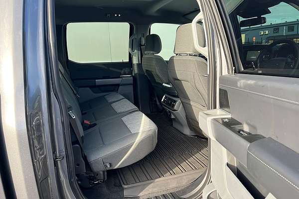2023 Ford F-150 XLT 4X4 LWB