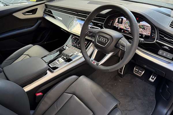 2024 Audi Q8 50 TDI S line F1