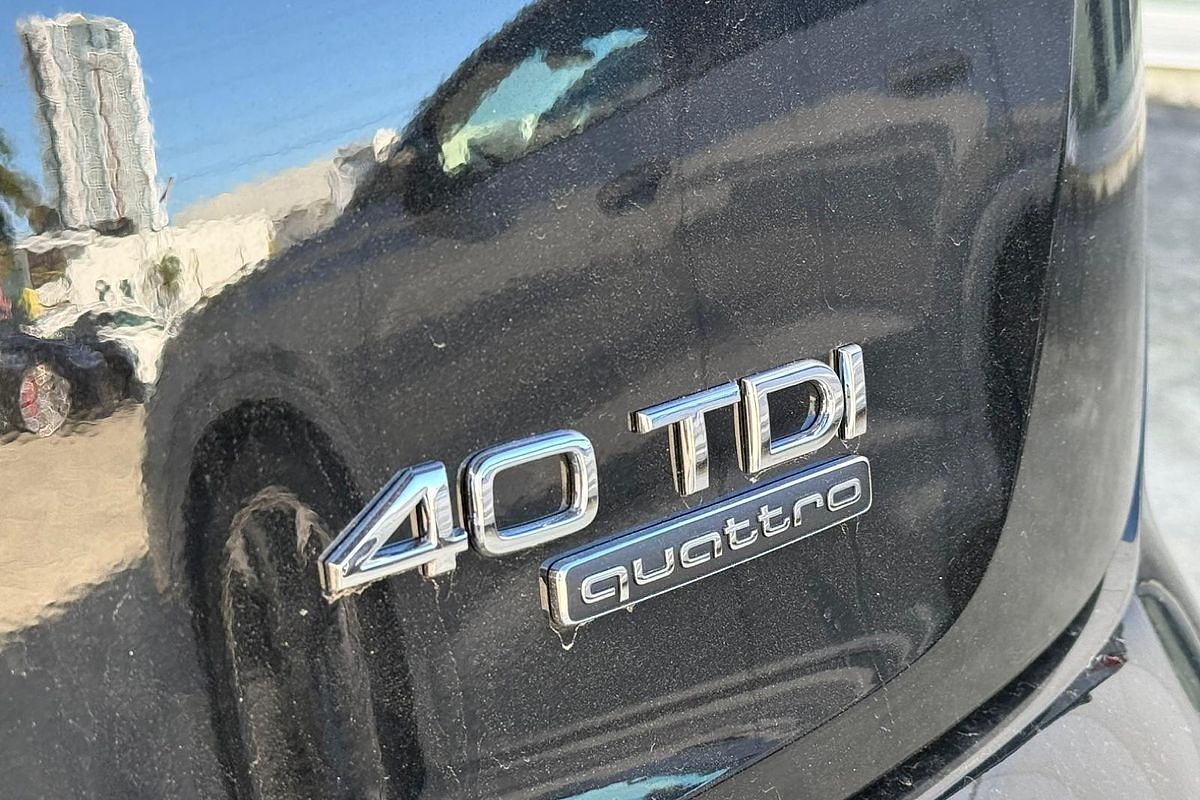 2024 Audi Q5 40 TDI S line FY