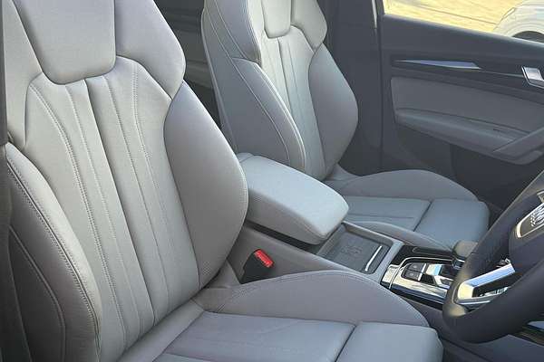 2024 Audi Q5 40 TDI S line FY