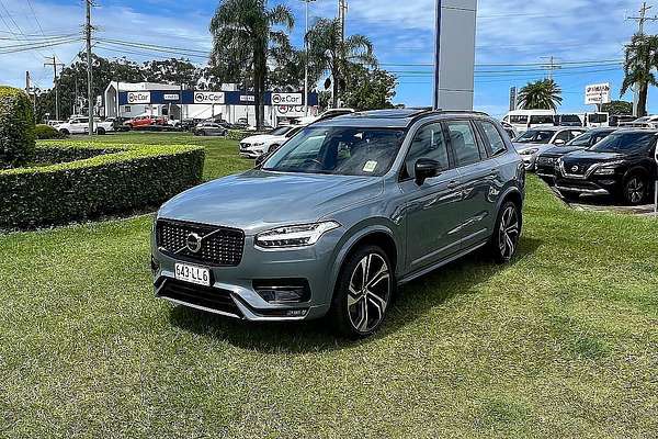 2023 Volvo XC90 Ultimate B6 Dark