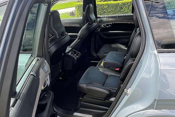 2023 Volvo XC90 Ultimate B6 Dark