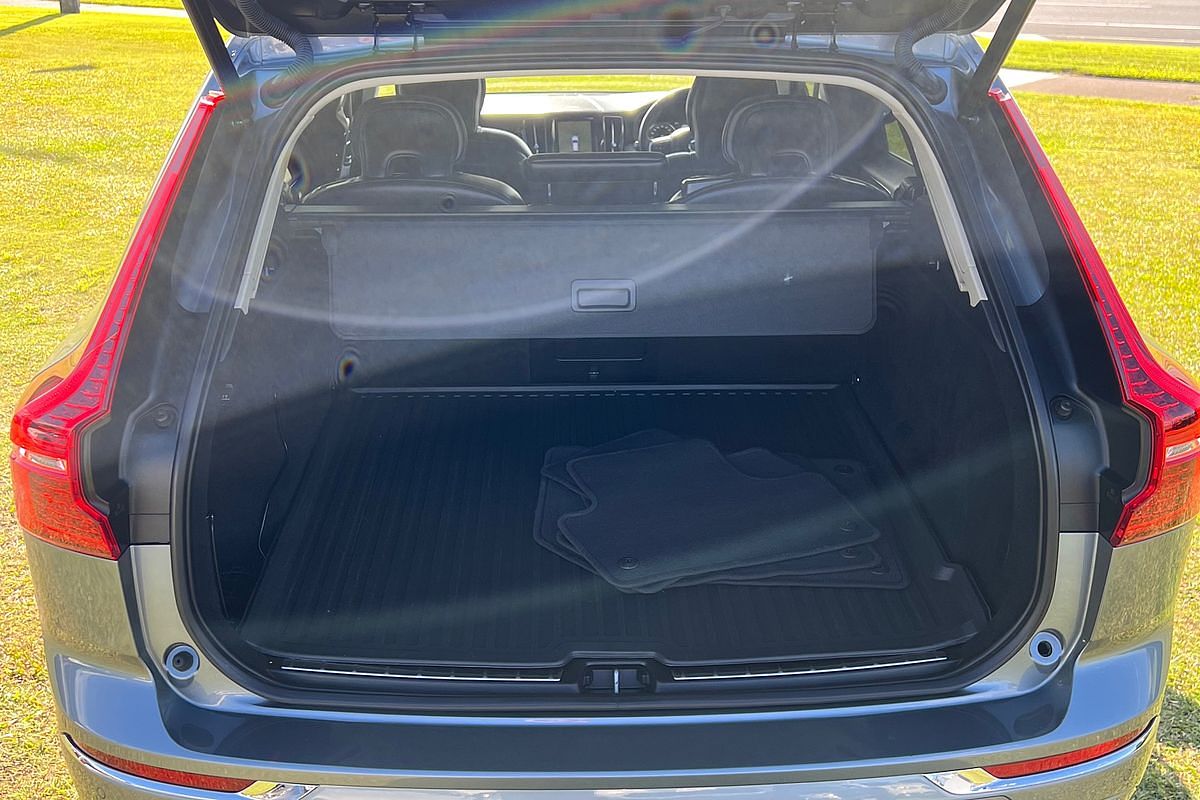 2021 Volvo XC60 D4 Inscription