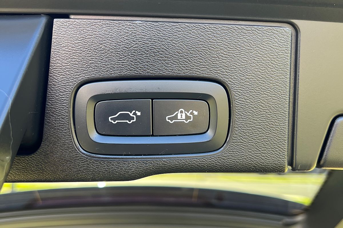 2021 Volvo XC60 D4 Inscription