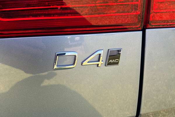 2021 Volvo XC60 D4 Inscription