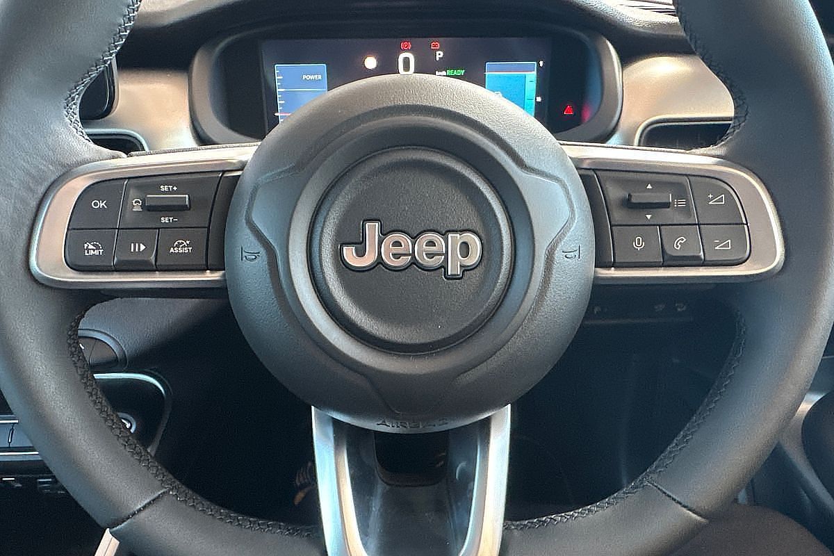2024 Jeep Avenger Summit JJ