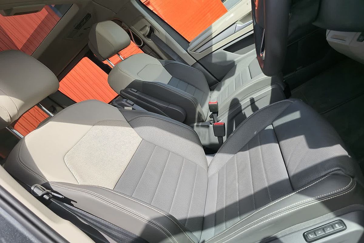 2024 Volkswagen Multivan TDI360 Life T7 SWB
