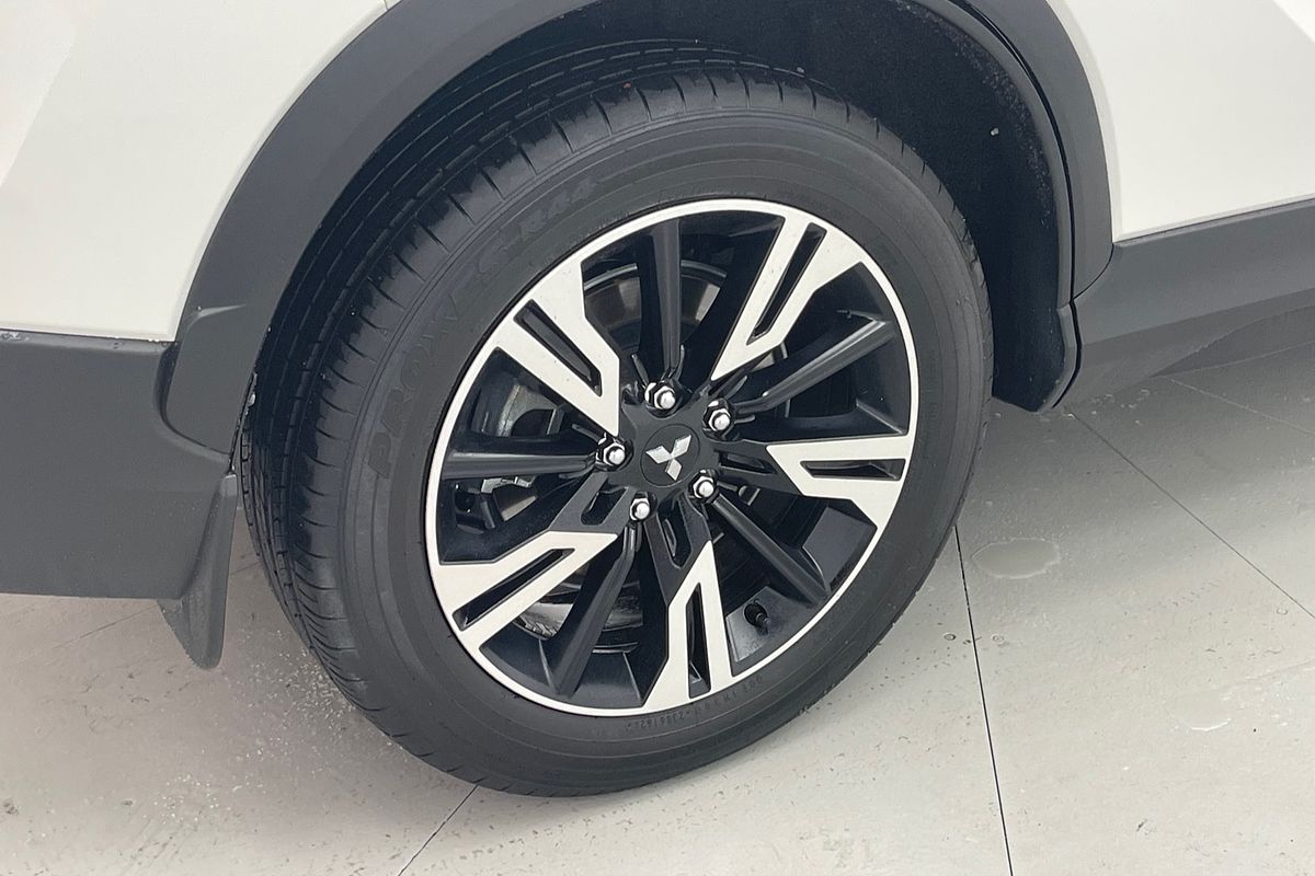 2024 Mitsubishi Eclipse Cross LS YB