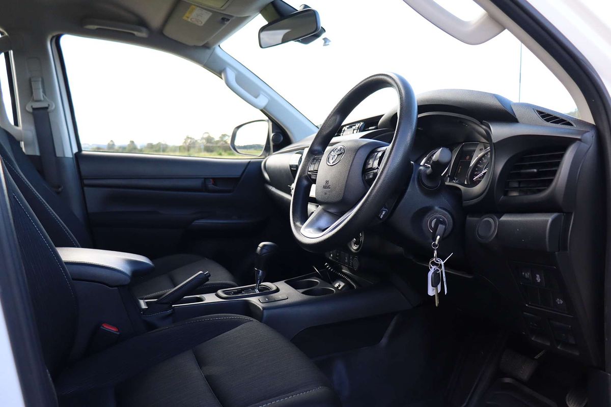 2023 Toyota Hilux SR GUN126R 4X4