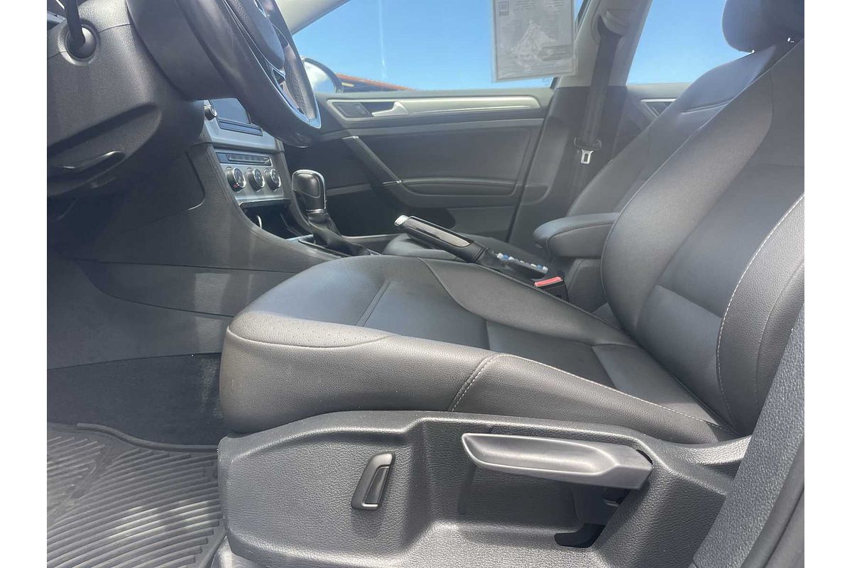 2015 Volkswagen Golf TDI SE