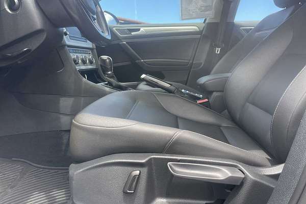 2015 Volkswagen Golf TDI SE