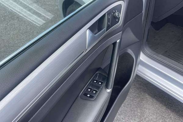 2015 Volkswagen Golf TDI SE