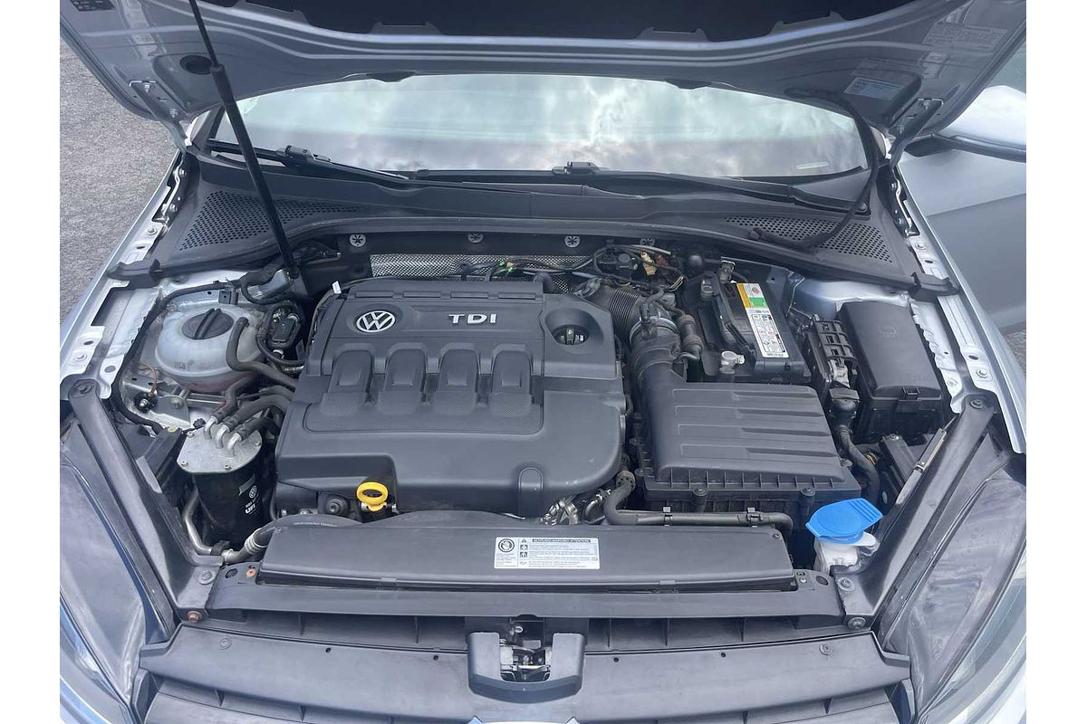 2015 Volkswagen Golf TDI SE