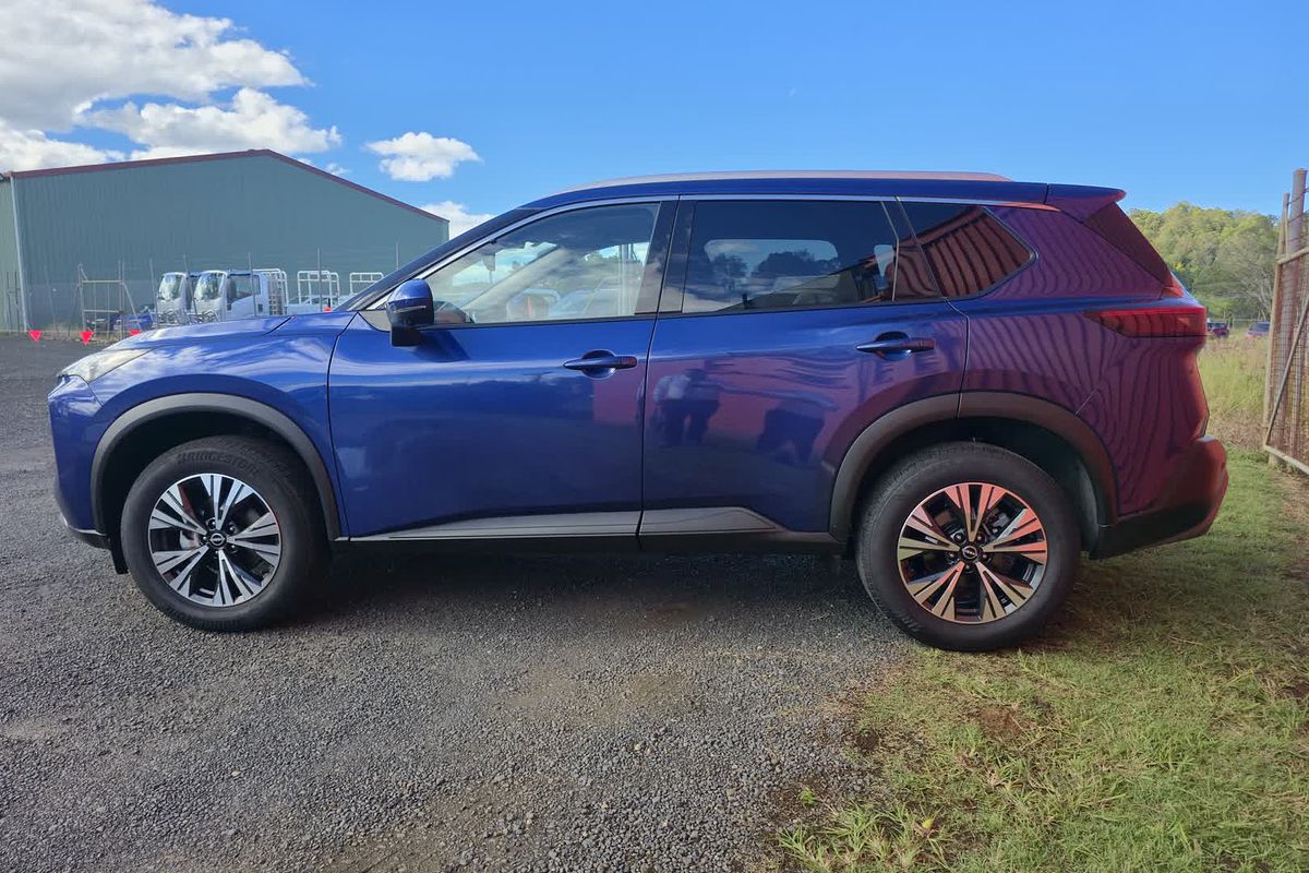 2023 Nissan X-TRAIL ST-L T33