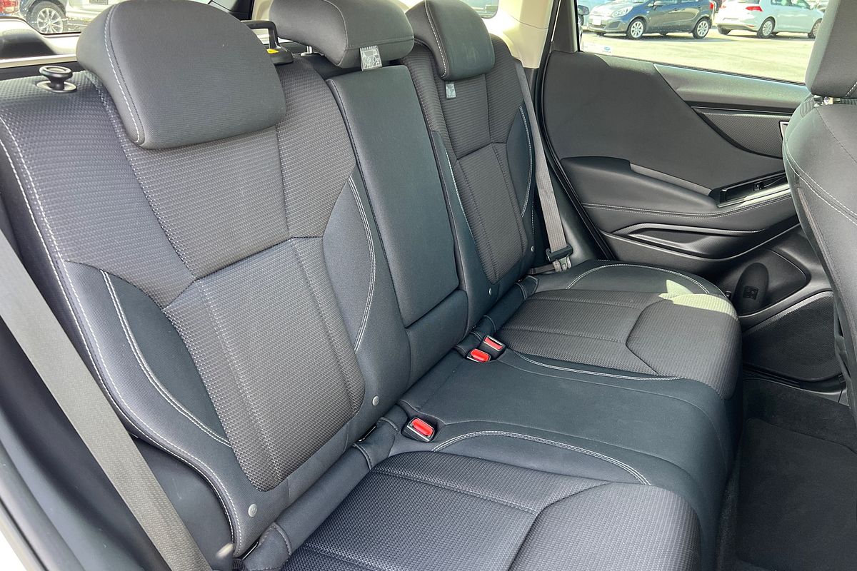 2022 Subaru Forester 2.5i S5
