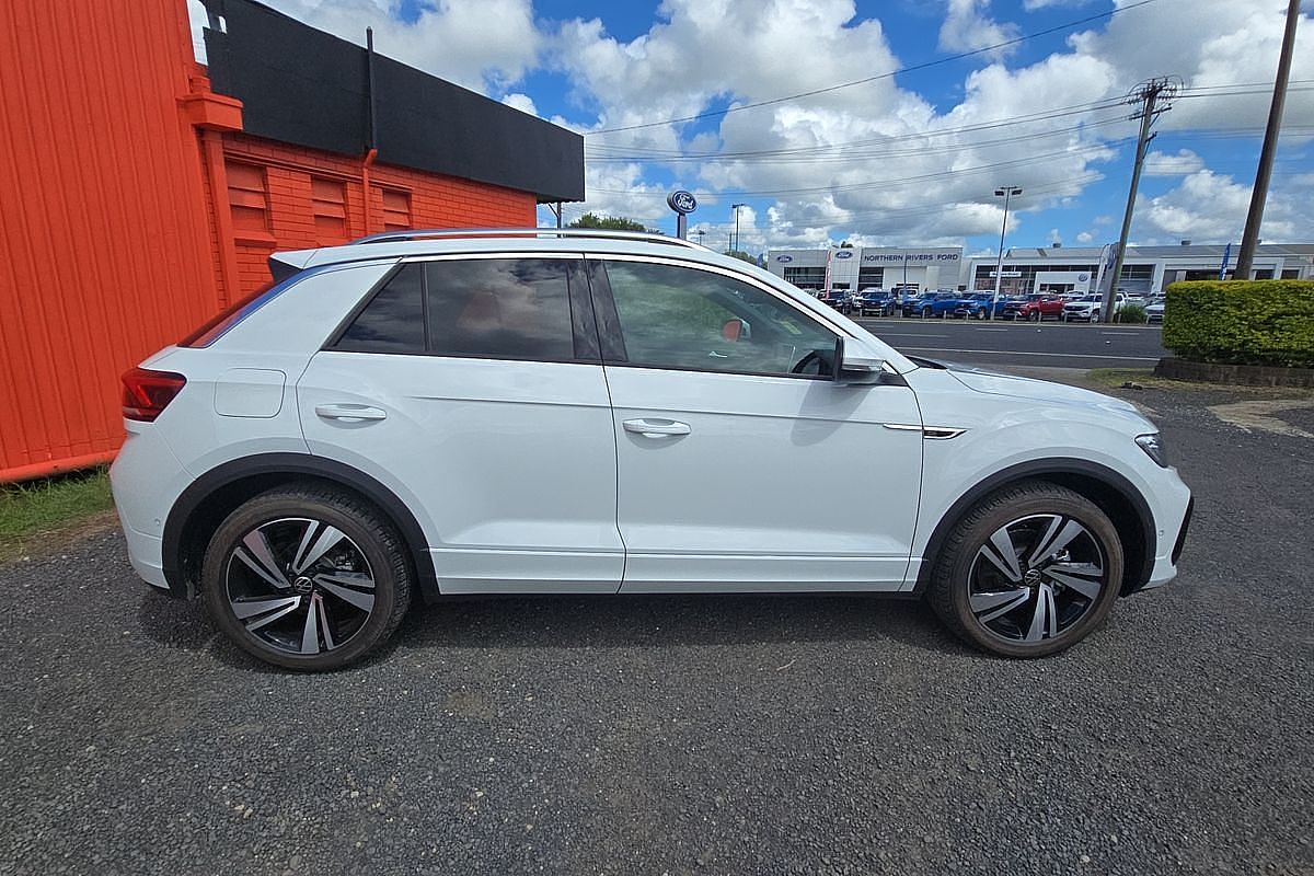 2024 Volkswagen T-Roc 140TSI R-Line D11