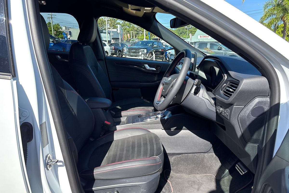 2023 Ford Escape ST-Line PHEV ZH
