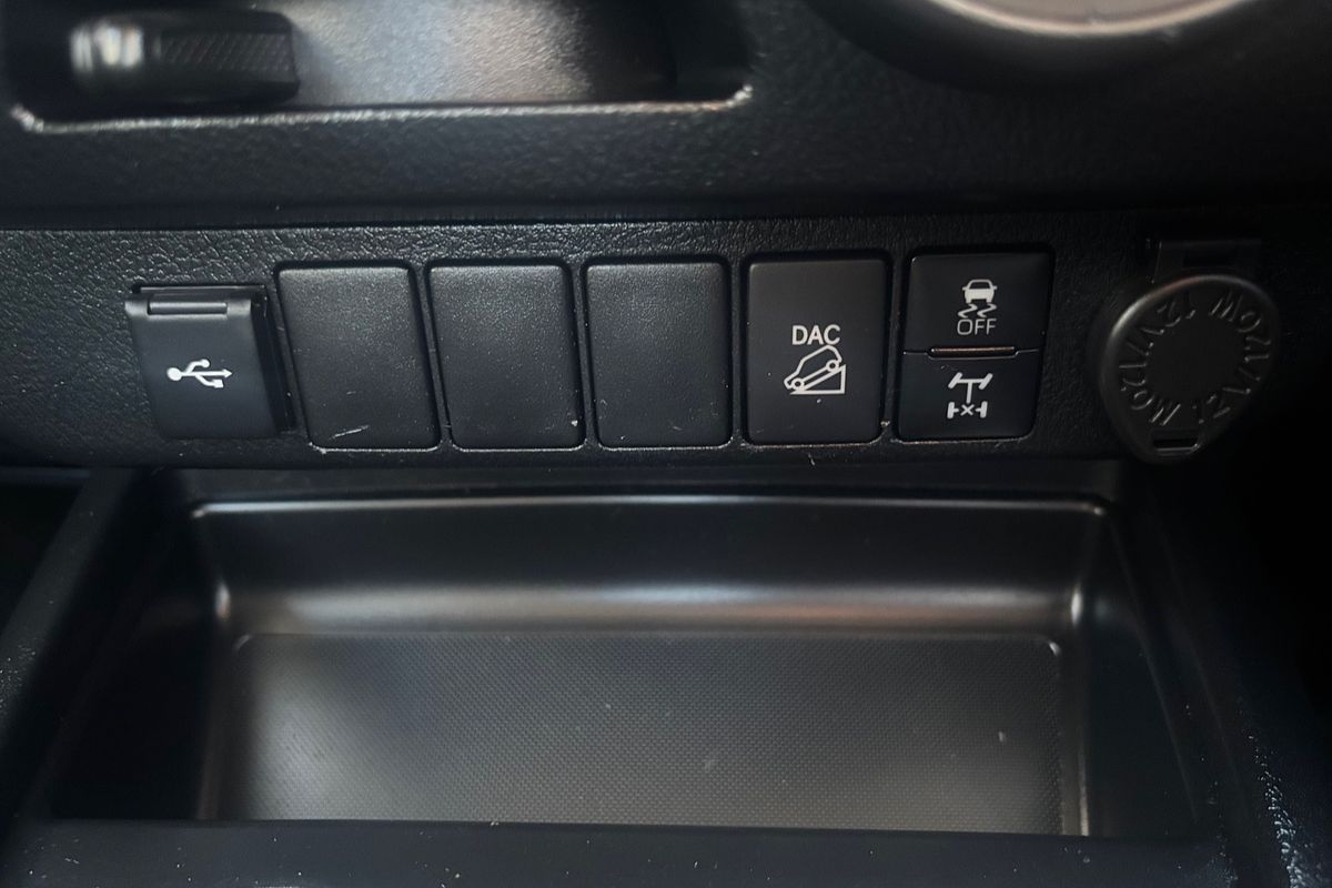 2023 Toyota Hilux SR GUN126R 4X4