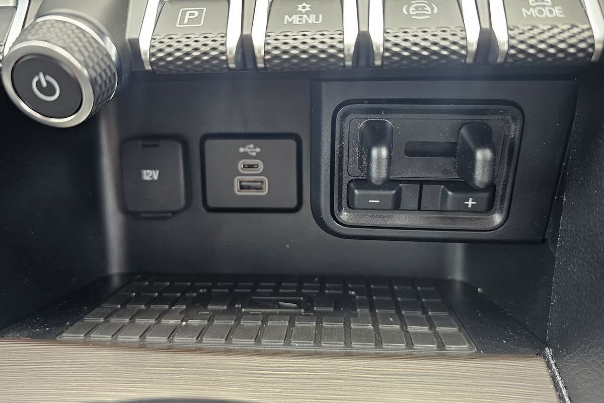 2024 Volkswagen Amarok TDI600 Style NF 4X4