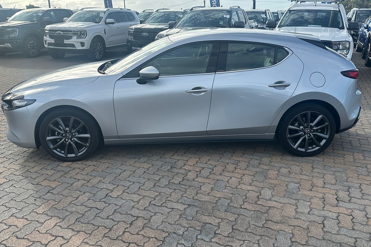 2022 Mazda 3 G20 Touring BP Series